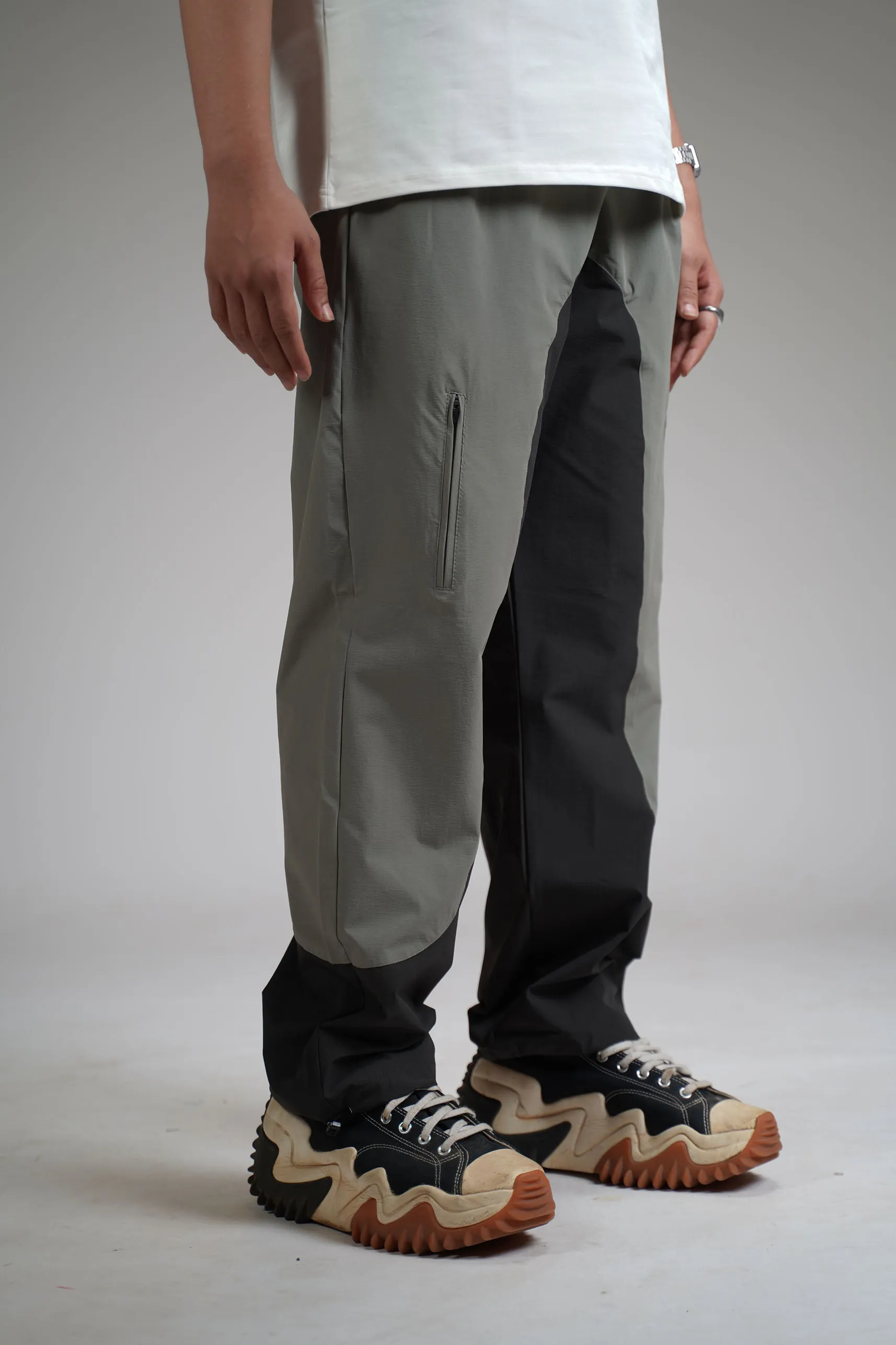 OLIVE PANEL Parachute Pants