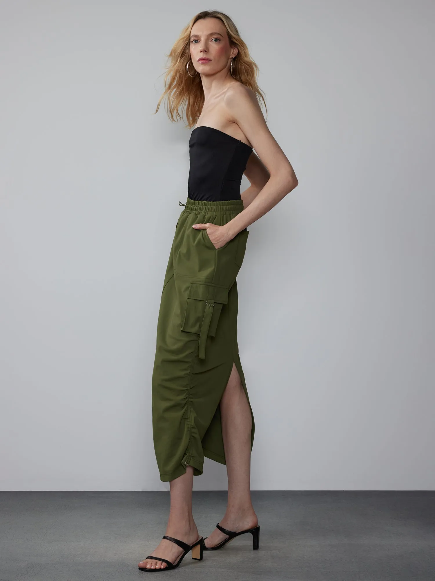 Techno Crepe Cargo Skirt